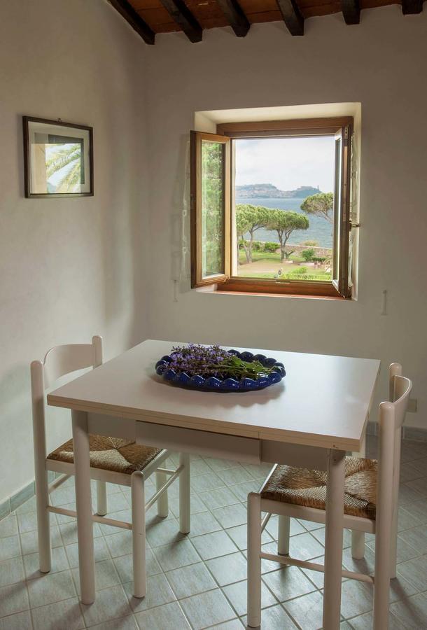 Tenuta La Chiusa ปอร์โตแฟร์ราโย ภายนอก รูปภาพ